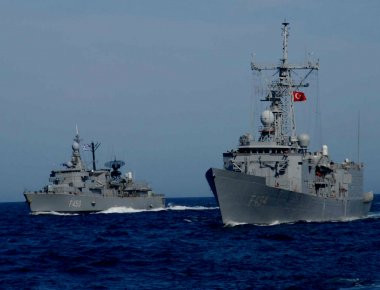 Πολεμικές «κραυγές» από τα τουρκικά ΜΜΕ: «Διώξτε τους Έλληνες από τα 18 νησιά μας»!